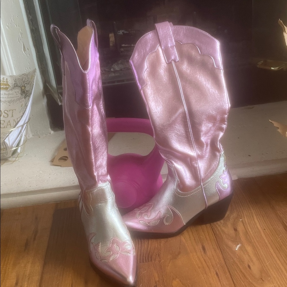 Azalea Wang Pink & Silver Cowboy Cowgirl Boots Size 7